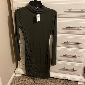 NWT green long sleeve dress
